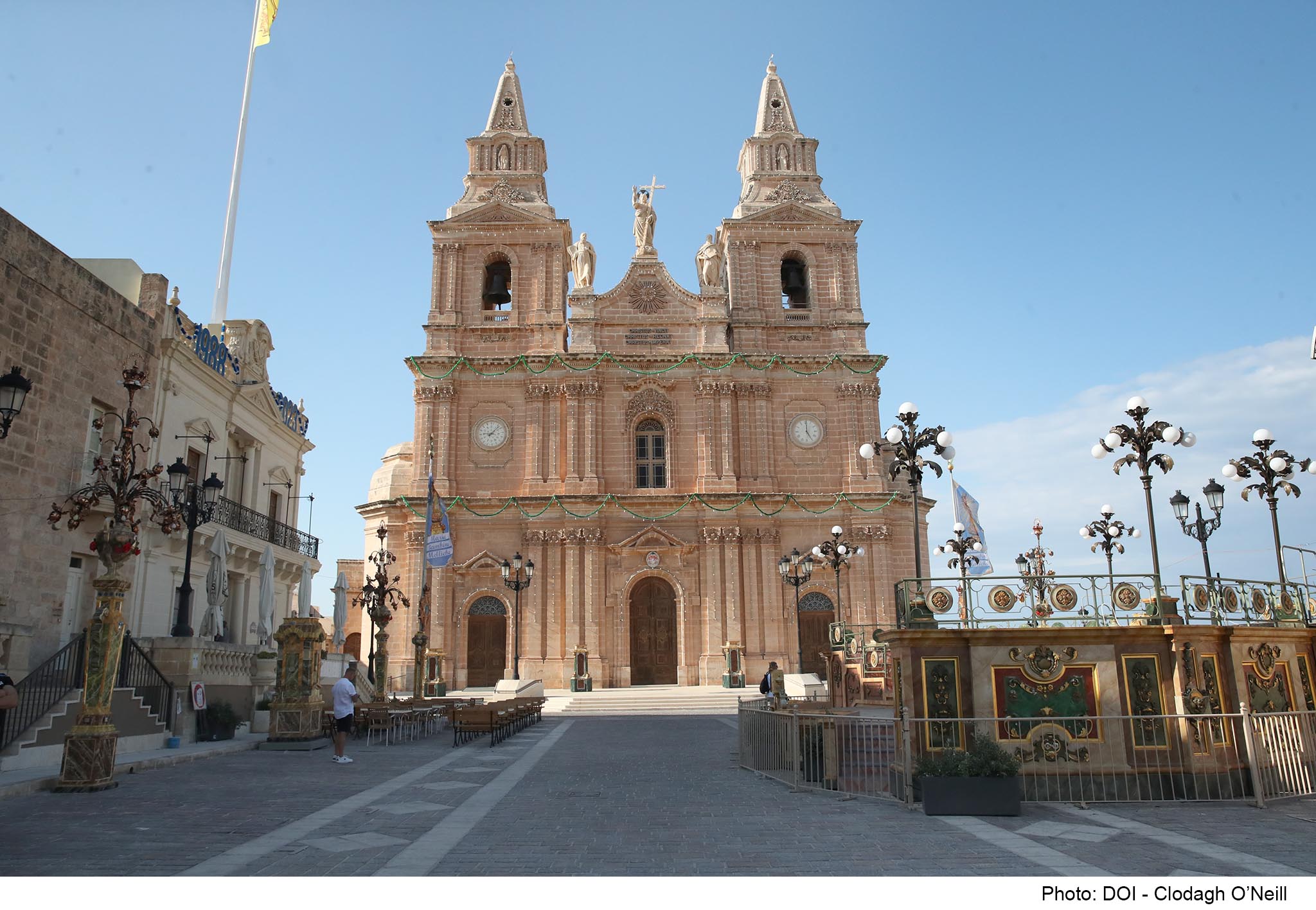 mellieha square 