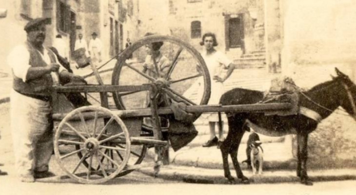 Maltese street vendors