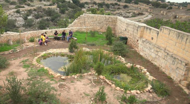 Ġnien Dinja Waħda was launched with a visit by Year Six students from Birżebbuġa Primary School, in the presence of Heritage Malta’s Chief Executive O