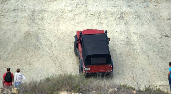 Pictures of land rovers scaling Xwejni’s White Hillock leaves online community fuming