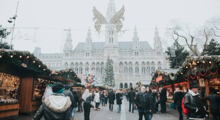 KM Airlines Christmas flights