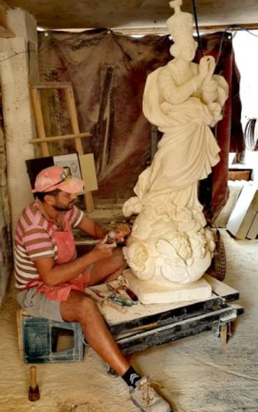 All in a year&rsquo;s work! Maltese stonemason explains restoration process behind local Medieval balcony