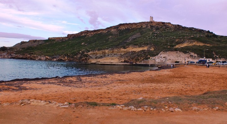 Ġnejna Bay