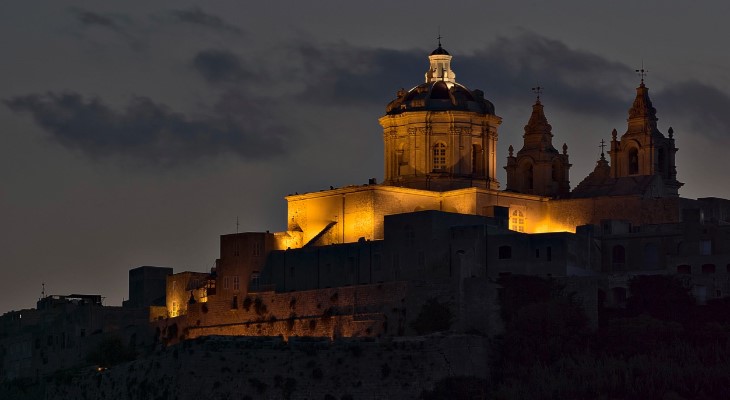 mdina by night