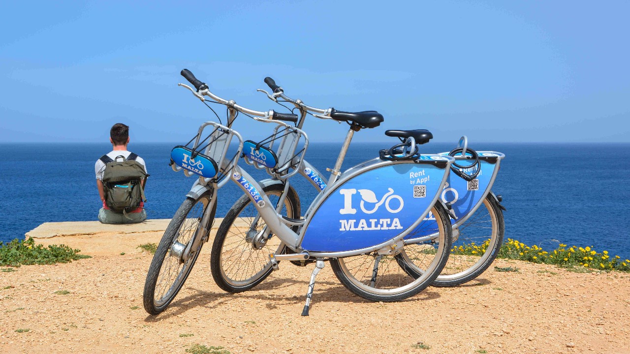 Learn how to ride a bike for FREE in Malta this summer