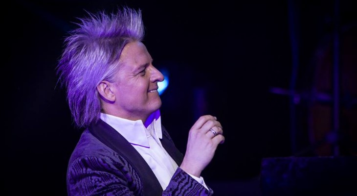 This contemporary composer who has sold out stadiums is coming to Malta this weekend!
