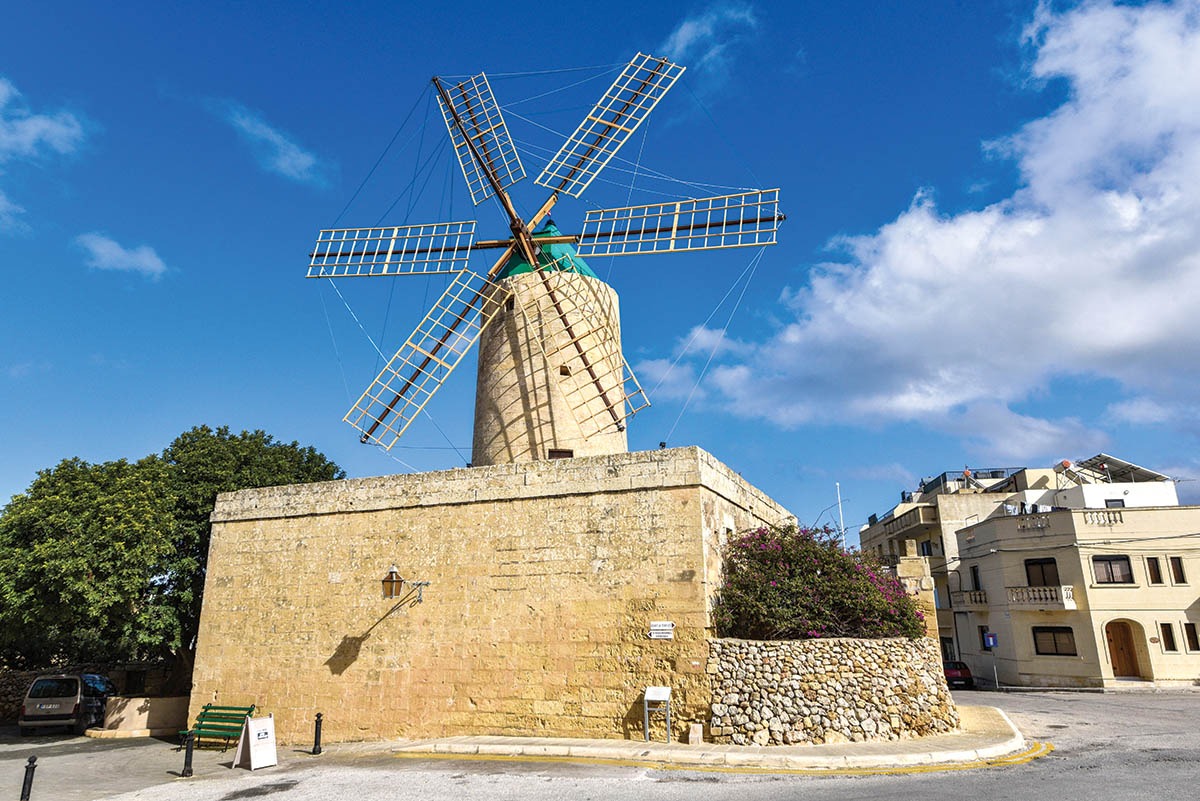 kola windmill