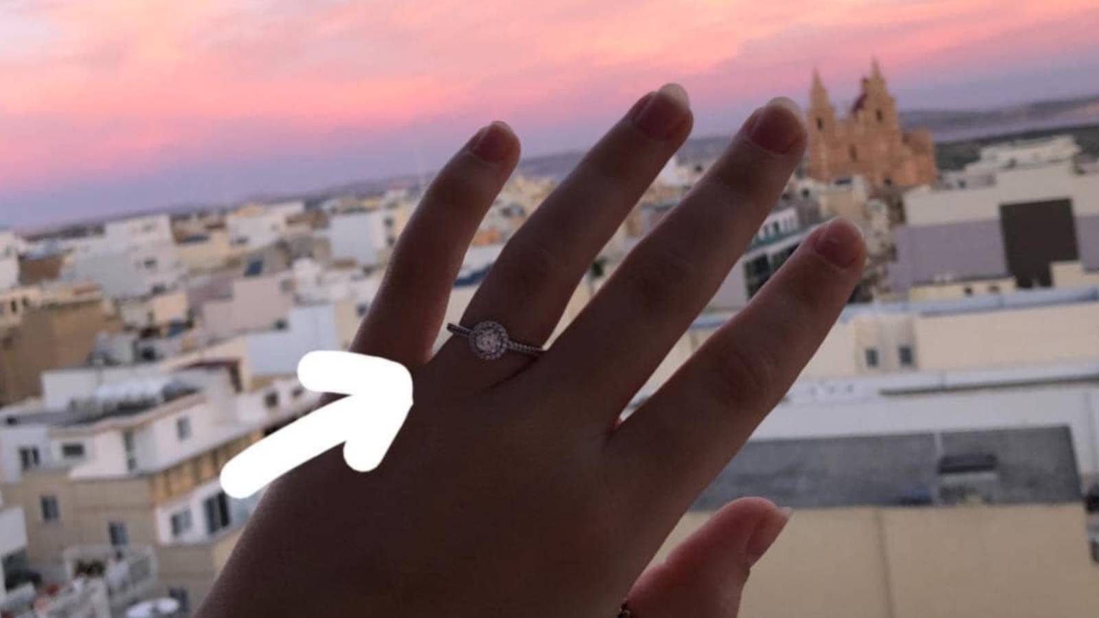 Help this woman find her lost engagement ring!