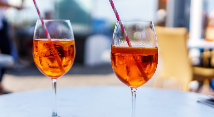 6 chilled places to enjoy a spritz by the sea