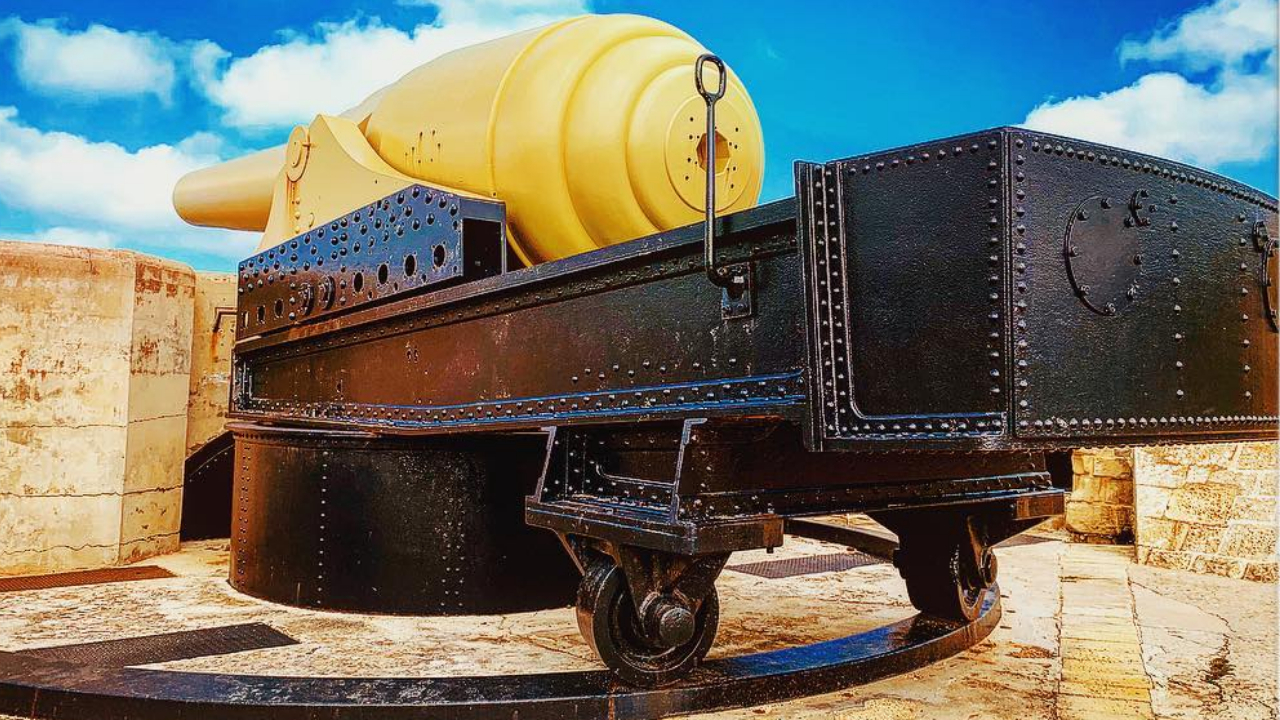 this-cannon-is-the-largest-bombard-by-caliber-in-the-world-and-is-19-5