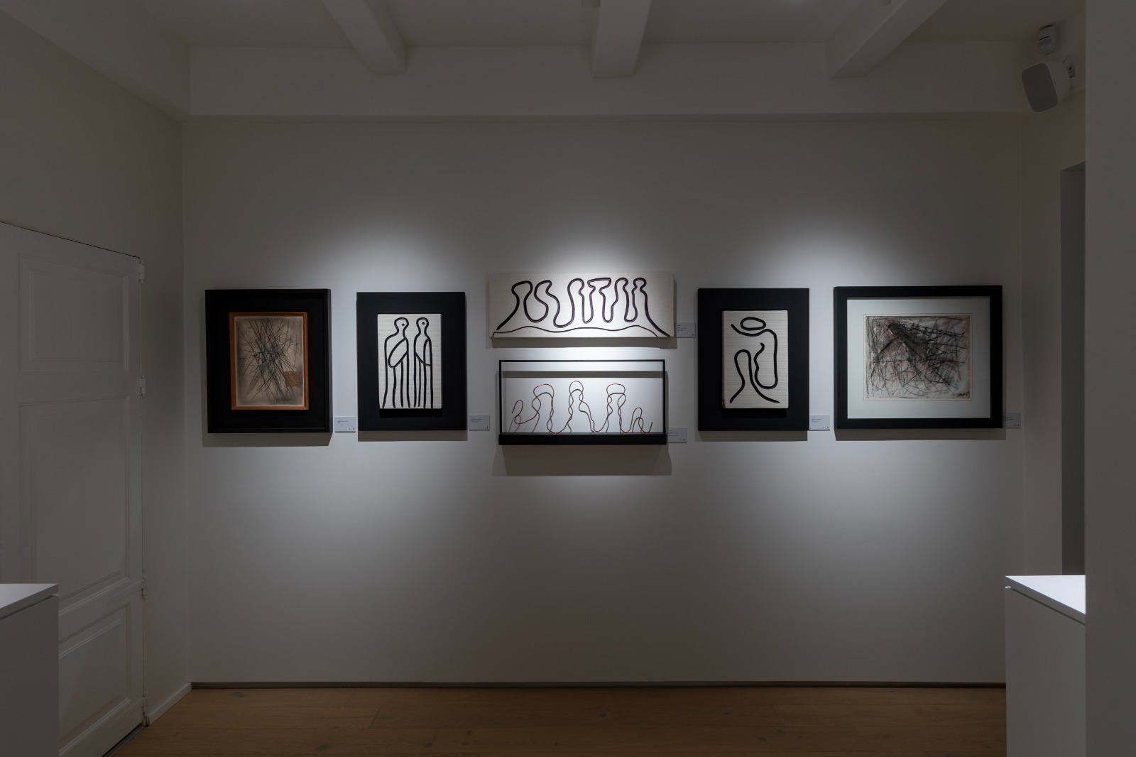 line exhibition