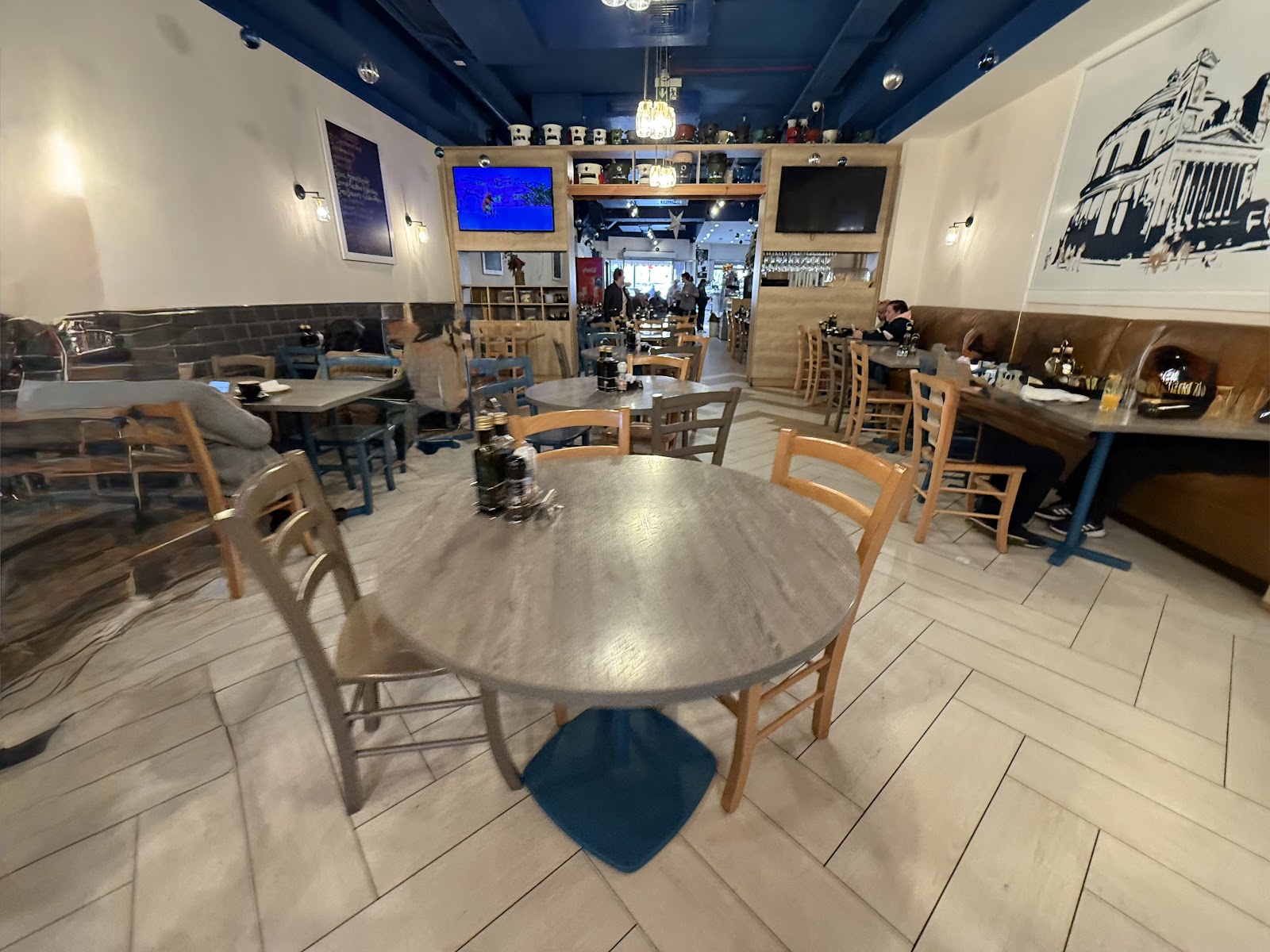 Mellows Cafe