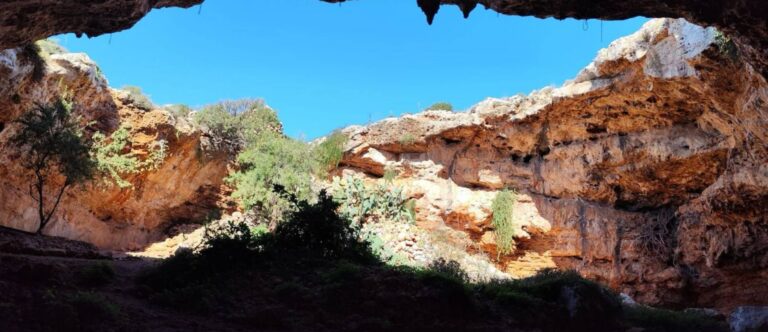 A scenic cliffside wonder! Discover the breathtaking landscape of Ta’ Qassisu and Il-Latnija in Mellieha